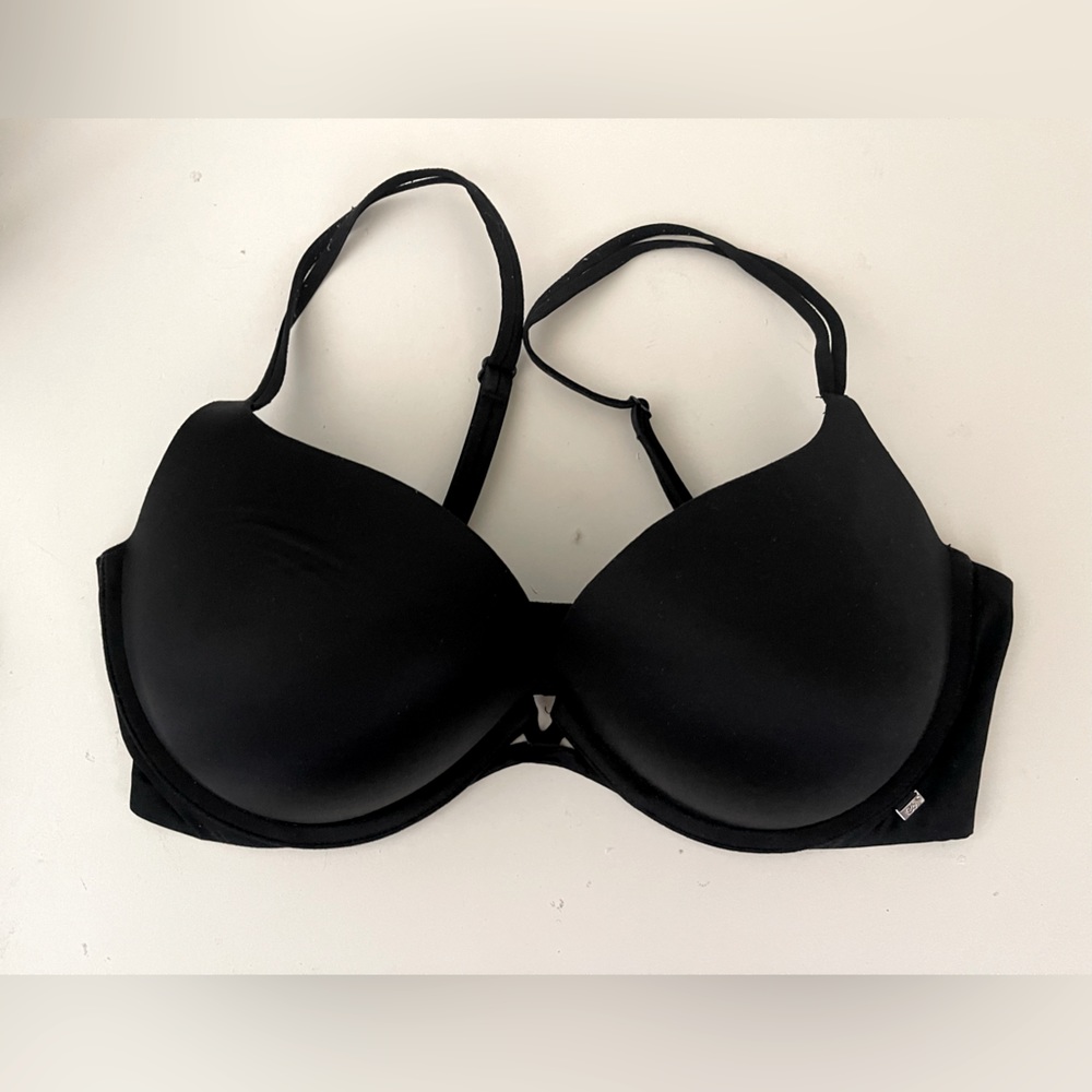 Victoria Secrets Very Sexy Push-Up Bra Black Size 36D